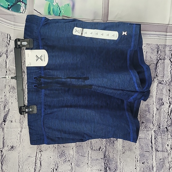 Xersion Pants - Xersion athletic shorts mid rise size large nwt new